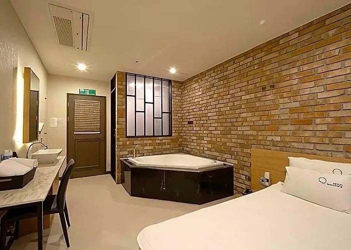 Hotel Nampo Comma