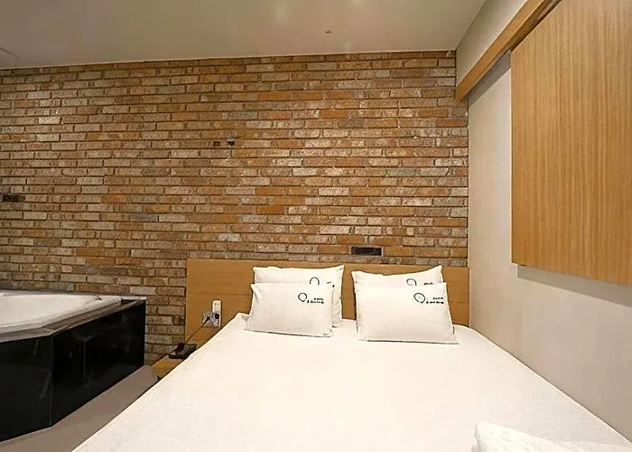 Hotel Nampo Comma