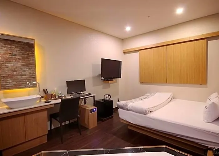 Hotel Nampo Comma